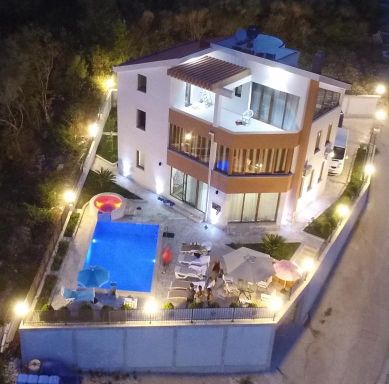 Villa Rakhimov Herceg Novi Exteriér fotografie